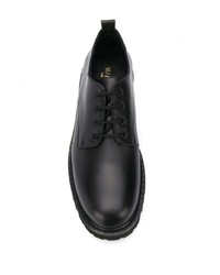 Черные кожаные туфли дерби от Valentino Garavani