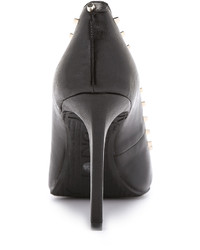 Черные кожаные туфли с шипами от DKNY