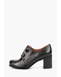 Черные кожаные туфли от Julia Grossi