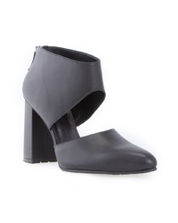 Черные кожаные туфли от Studio Chofakian