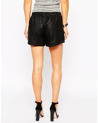 Женские черные кожаные шорты от Finders Keepers