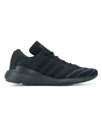 Мужские черные кроссовки от adidas