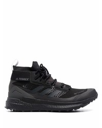 Мужские черные кроссовки от adidas