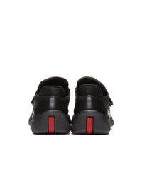Женские черные кроссовки от Prada