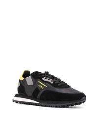 Мужские черные кроссовки от Ghoud