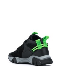 Мужские черные кроссовки от Versace