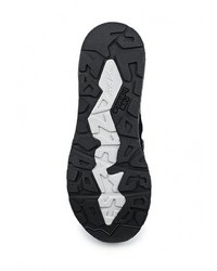 Женские черные кроссовки от New Balance