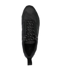 Мужские черные кроссовки от Roa