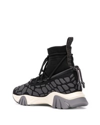 Мужские черные кроссовки от Versace