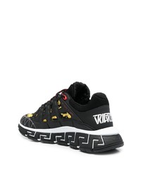 Мужские черные кроссовки от Versace