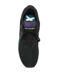 Женские черные кроссовки от New Balance