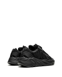 Мужские черные кроссовки от adidas YEEZY