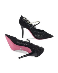 Черные кружевные туфли от Gucci