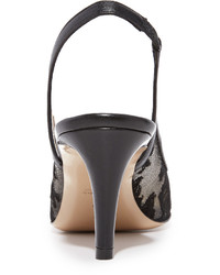 Черные кружевные туфли от Monique Lhuillier