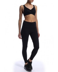 Черные леггинсы от Nike