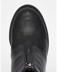 Черные массивные ботильоны от London Rebel