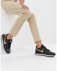 Женские черные низкие кеды от Nike