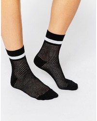 Женские черные носки в крупную сеточку от Monki