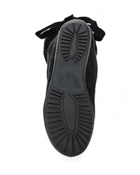 Черные полусапоги от Instreet