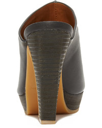 Черные сабо от See by Chloe