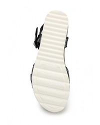 Черные сандалии на плоской подошве от Damerose