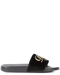 Черные сандалии на плоской подошве от Dolce & Gabbana