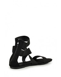 Черные сандалии на плоской подошве от Fersini