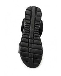 Черные сандалии на плоской подошве от Malien