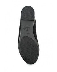 Черные сандалии на плоской подошве от Moleca