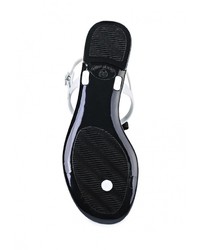 Черные сандалии на плоской подошве от Mon Ami