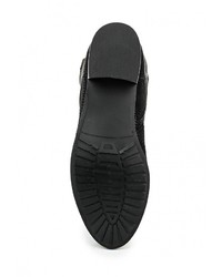 Черные сапоги от Daze