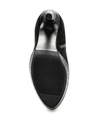 Черные сапоги от Elcherry