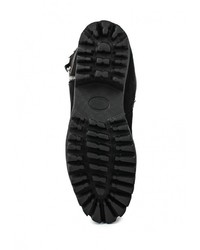 Черные сапоги от Inario