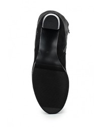 Черные сапоги от Wilmar