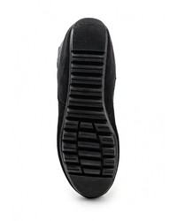 Черные сапоги от Wilmar