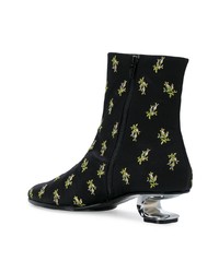 Черные сатиновые ботильоны от Nicole Saldaña