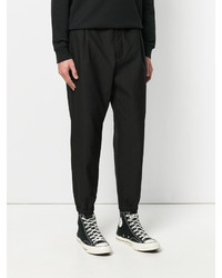 Мужские черные спортивные штаны от McQ