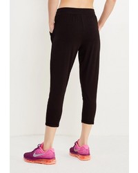 Женские черные спортивные штаны от Mango