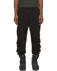 Мужские черные спортивные штаны от Yeezy