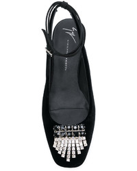 Черные туфли с украшением от Giuseppe Zanotti Design