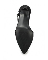 Черные туфли от Benini