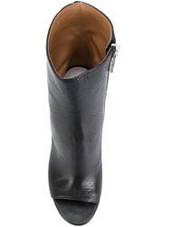 Черные туфли от Maison Margiela