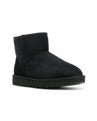 Черные угги от UGG Australia