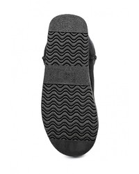 Черные угги от Joy