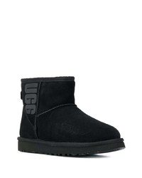 Черные угги от UGG Australia