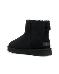 Черные угги от UGG Australia