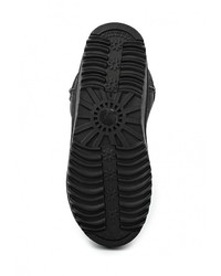 Черные угги от Via Giulia