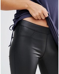 Черные узкие брюки от Vila