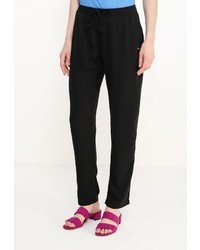 Черные узкие брюки от Coquelicot