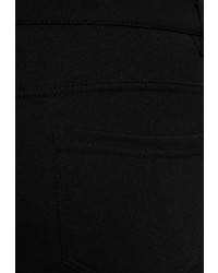 Черные узкие брюки от Sela